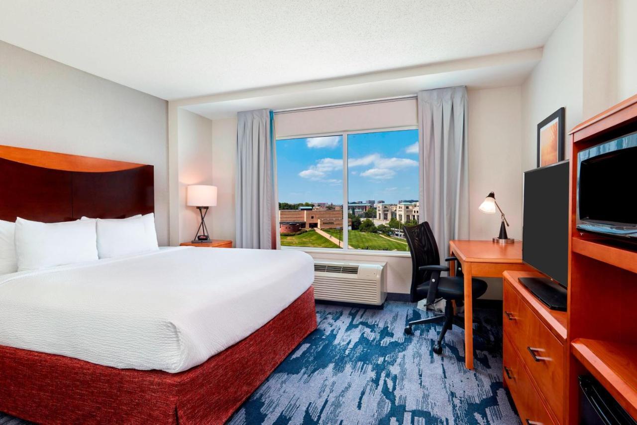 Fairfield Inn Suites Indianapolis Downtown Extérieur photo