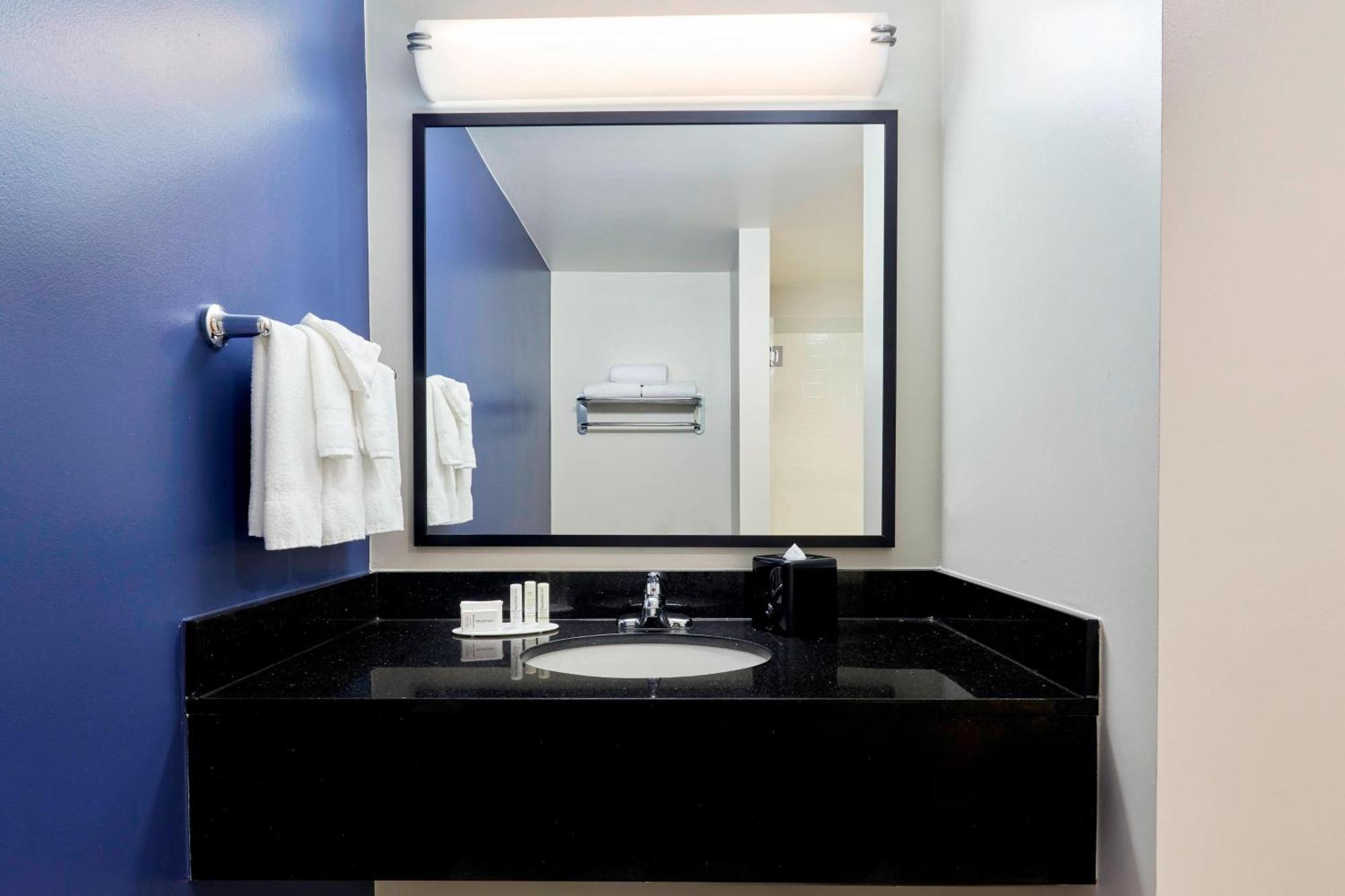 Fairfield Inn Suites Indianapolis Downtown Extérieur photo